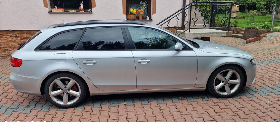 Audi A4 cena 37000 przebieg: 256400, rok produkcji 2010 z Drohiczyn małe 16